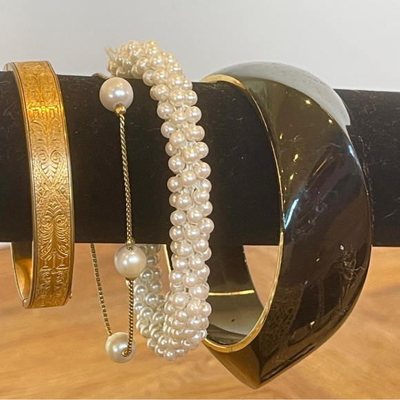 Great retro bangles/bracelets for layering & statement pieces. $20 for all - Picture 2 of 3